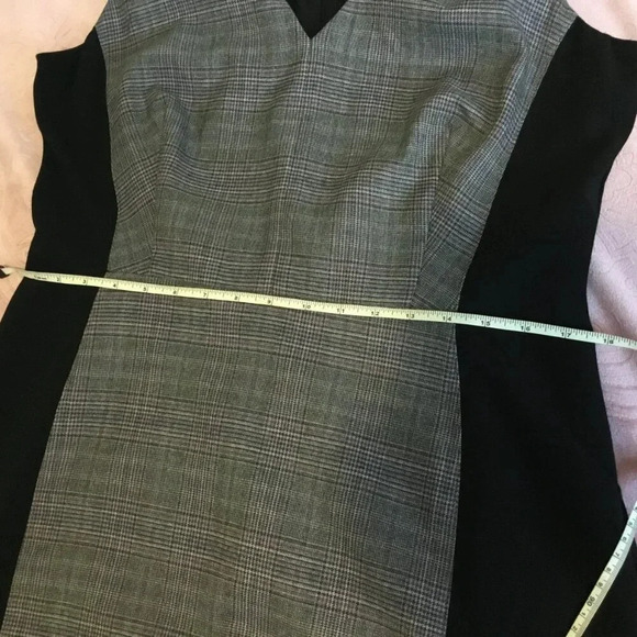 White House Black Market  Bodycon dress back gray purble chic Sz 14 - Picture 8 of 10